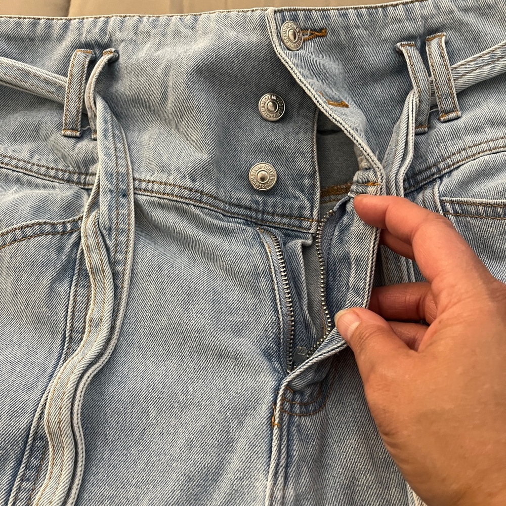 Forever 21 Belted Wide Leg Jeans - Light Blue - Picture 6 of 12